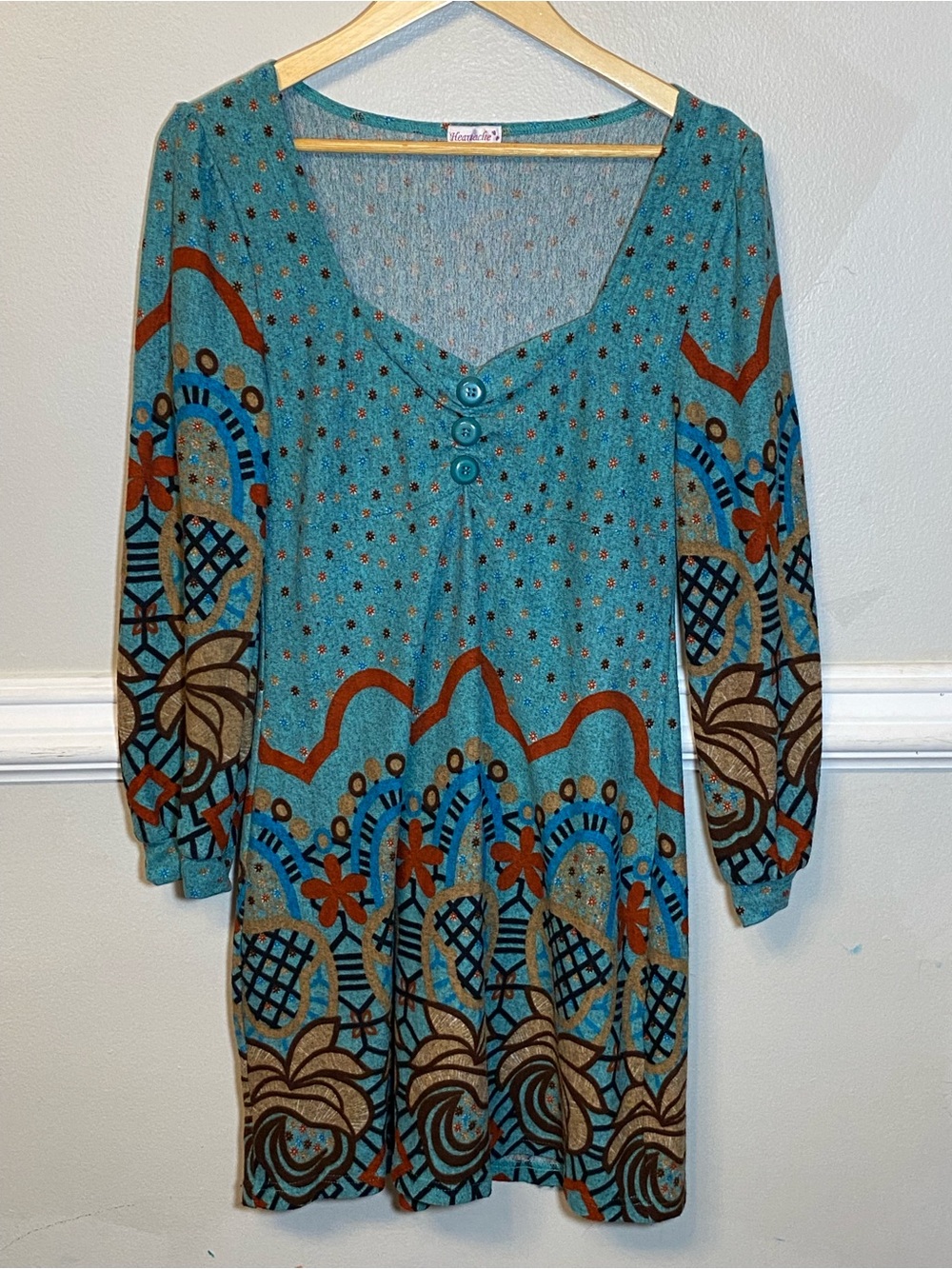 Vintage-Inspired Teal Floral Pattern Tunic with Button Detail